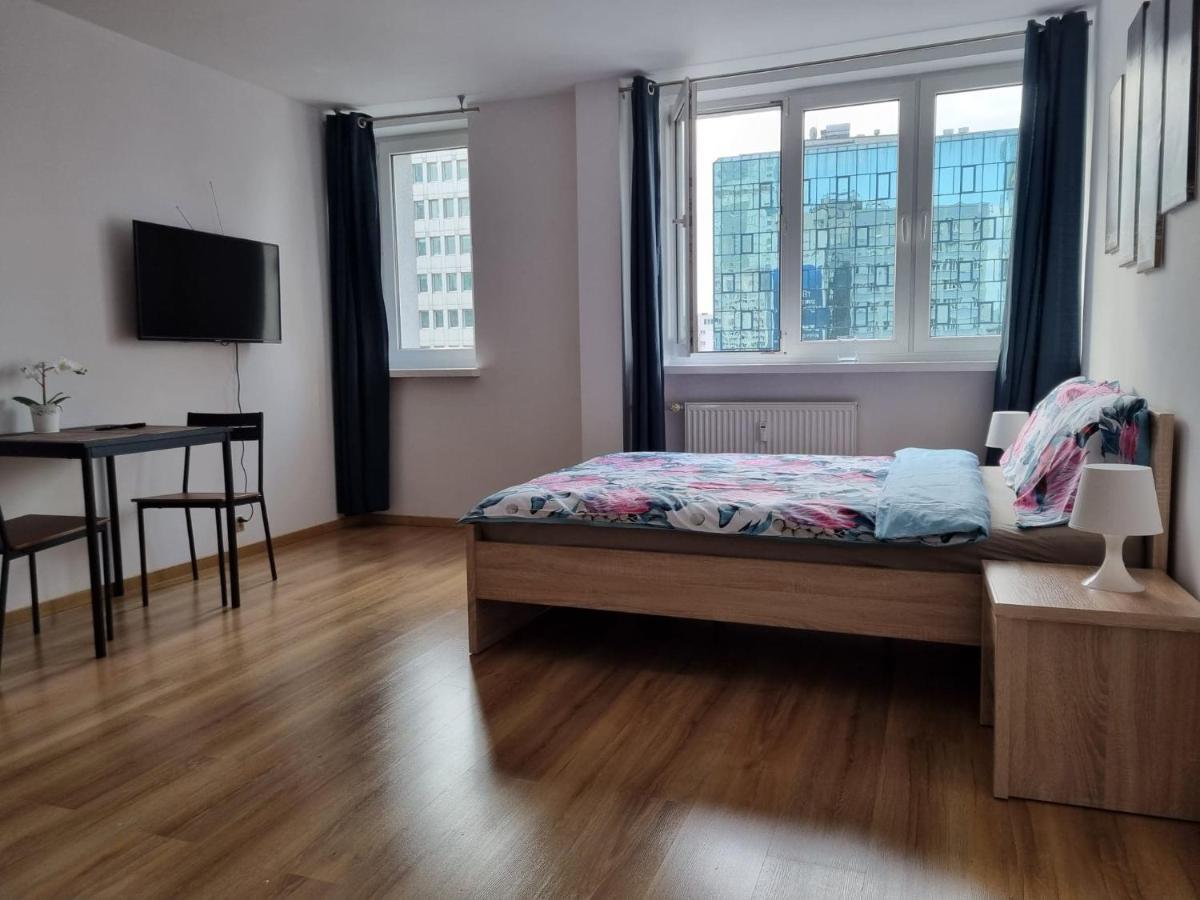 Warsaw Central Station Apartment Exterior photo